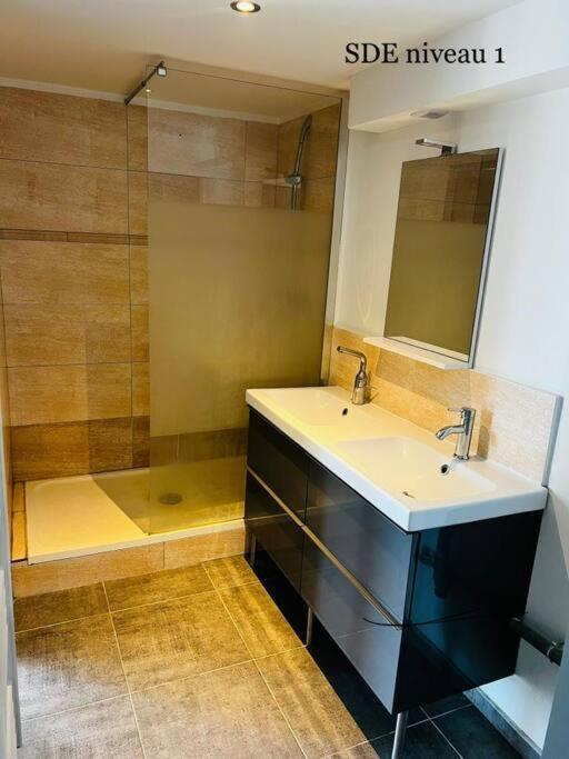 Le Jardin Suspendu Apartment Rillieux-la-Pape Exterior foto